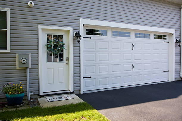24/7 Emergency Garage Door Panel Replacement experts in Ralls, TX